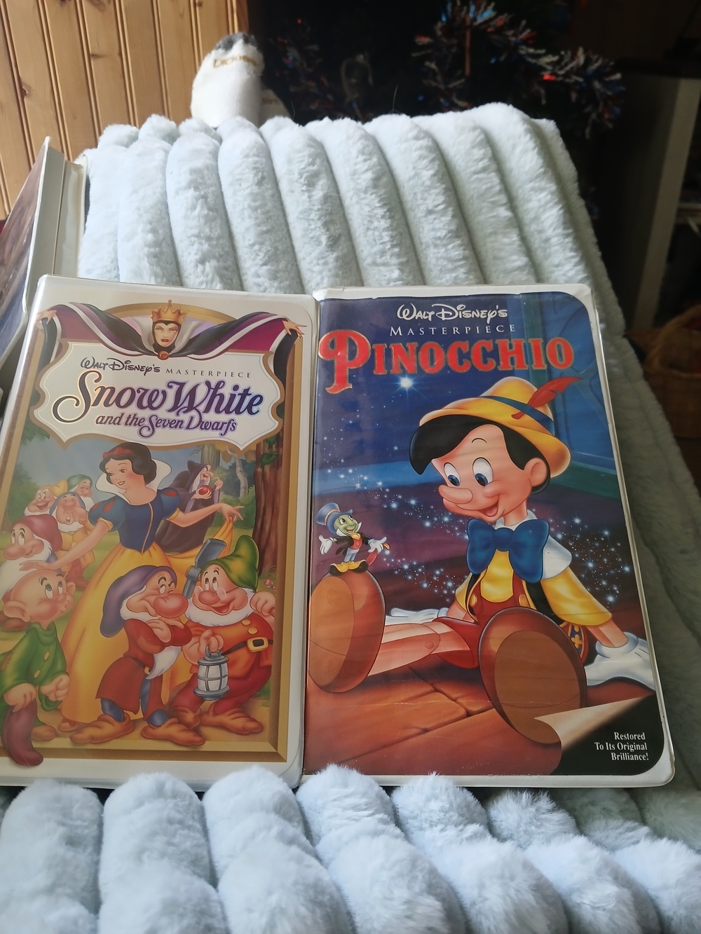 Walt Disney Masterpiece VHS Lot - Snow White & Pinocchio - Colorful Covers